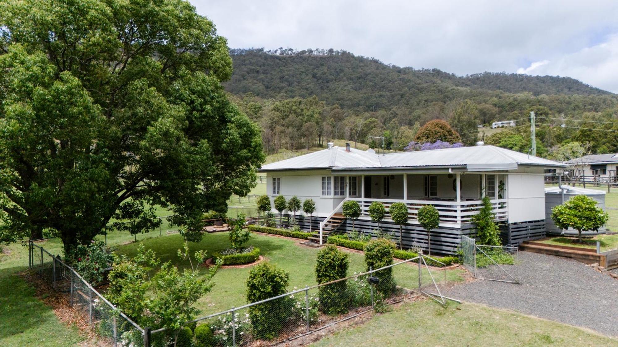 קאנונגרה Cottage On Lamington מראה חיצוני תמונה